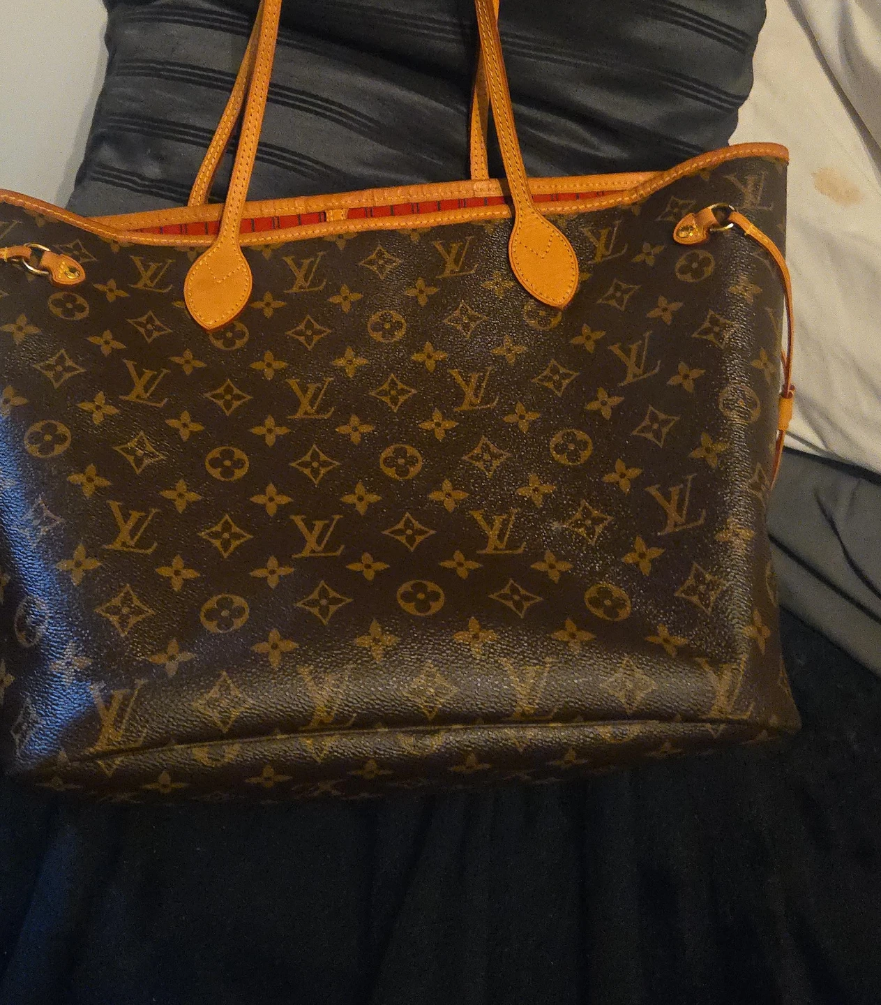 Authentic Louis Vuitton Neverfull Monogram Tote Bag