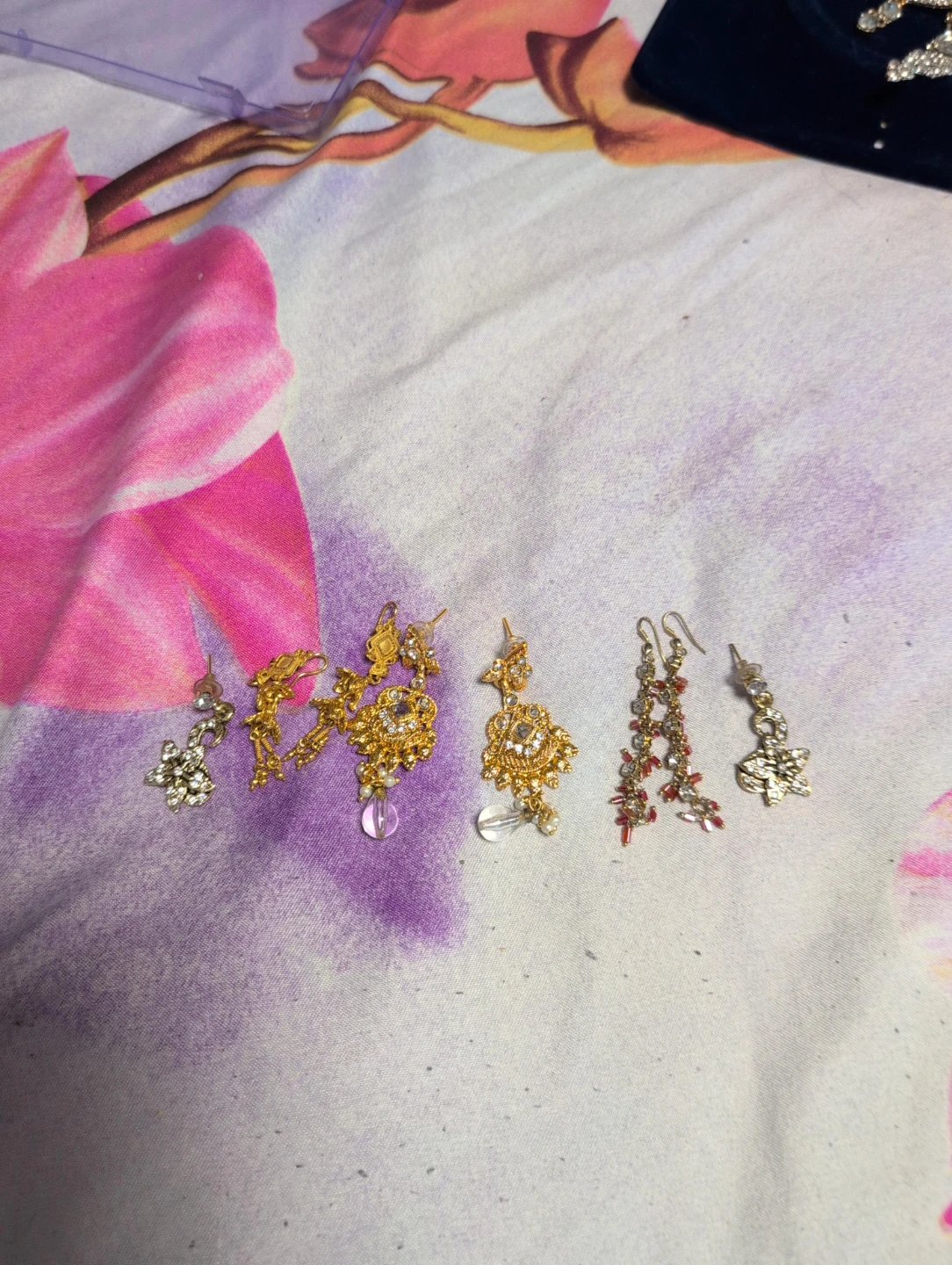 Assorted Earrings Set