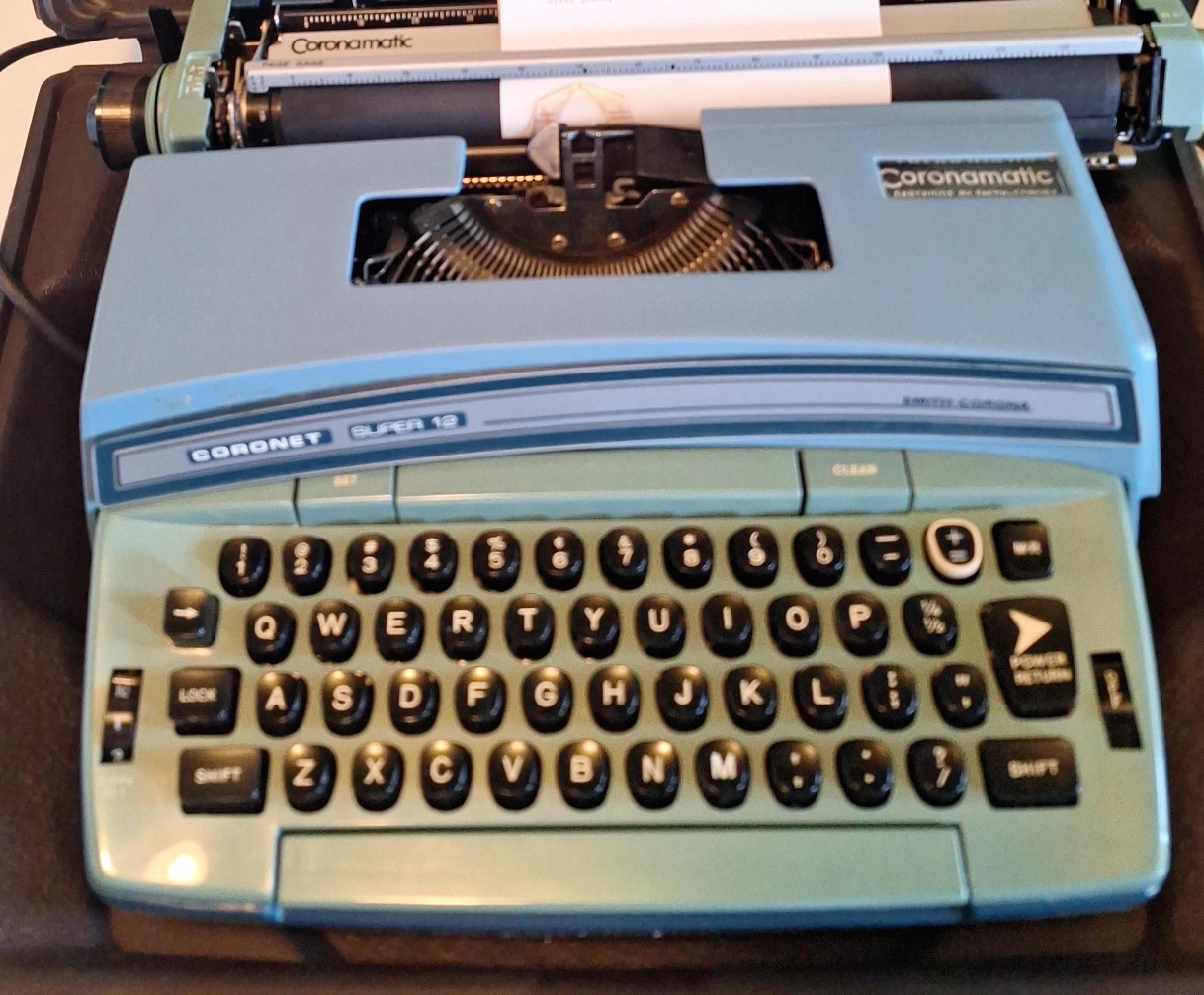 Smith-Corona Coronet Super 12 Typewriter with Typing Course