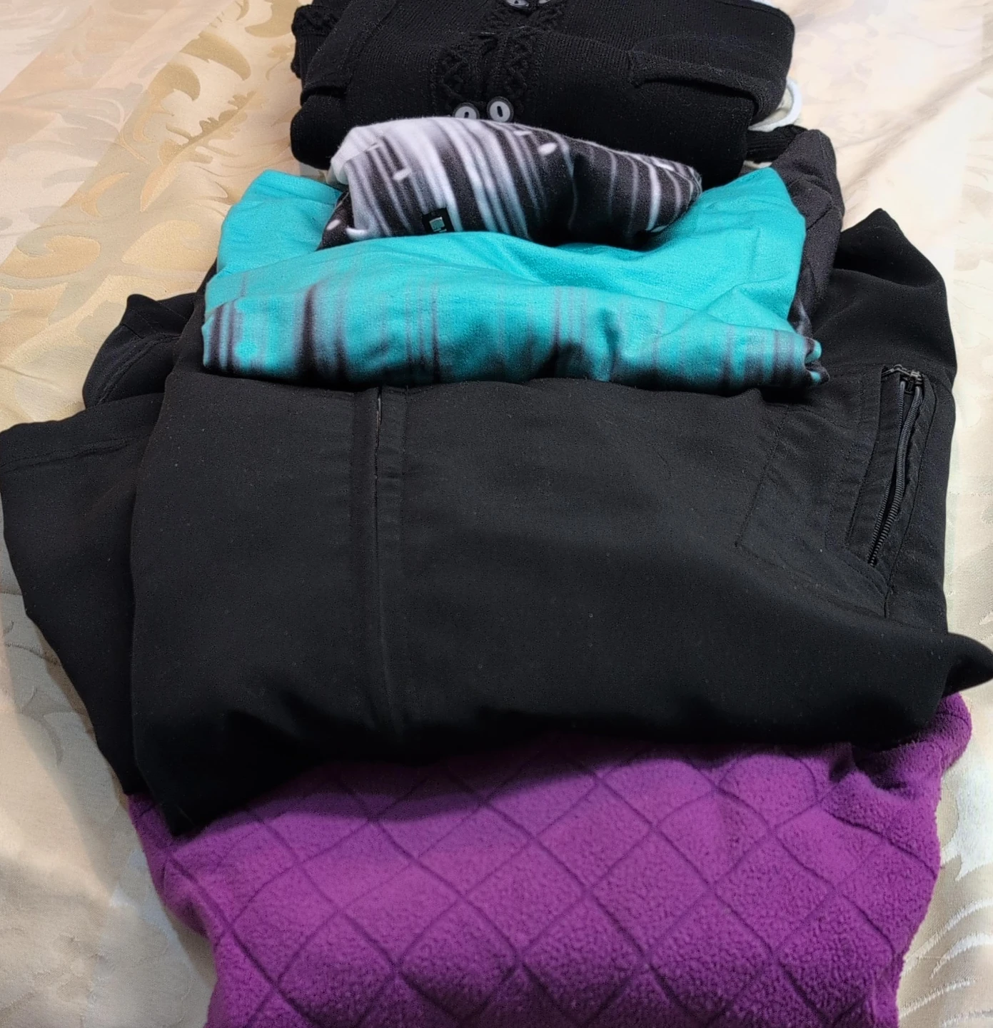 Bundle of women's activewear