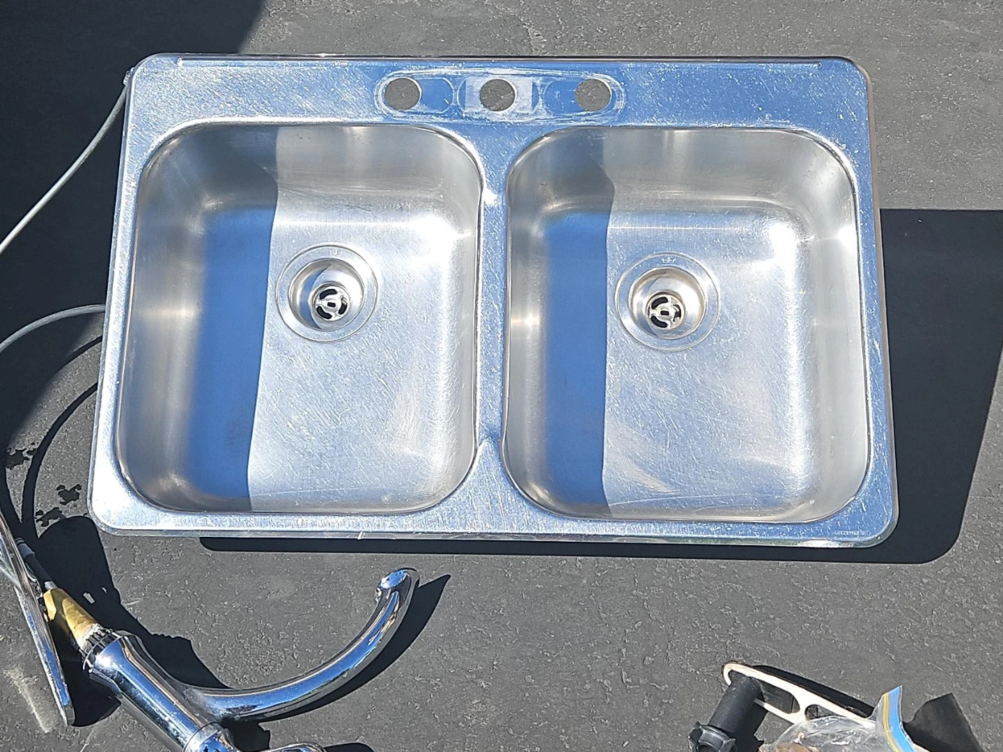Double Stainless Steel Kitchen Sink