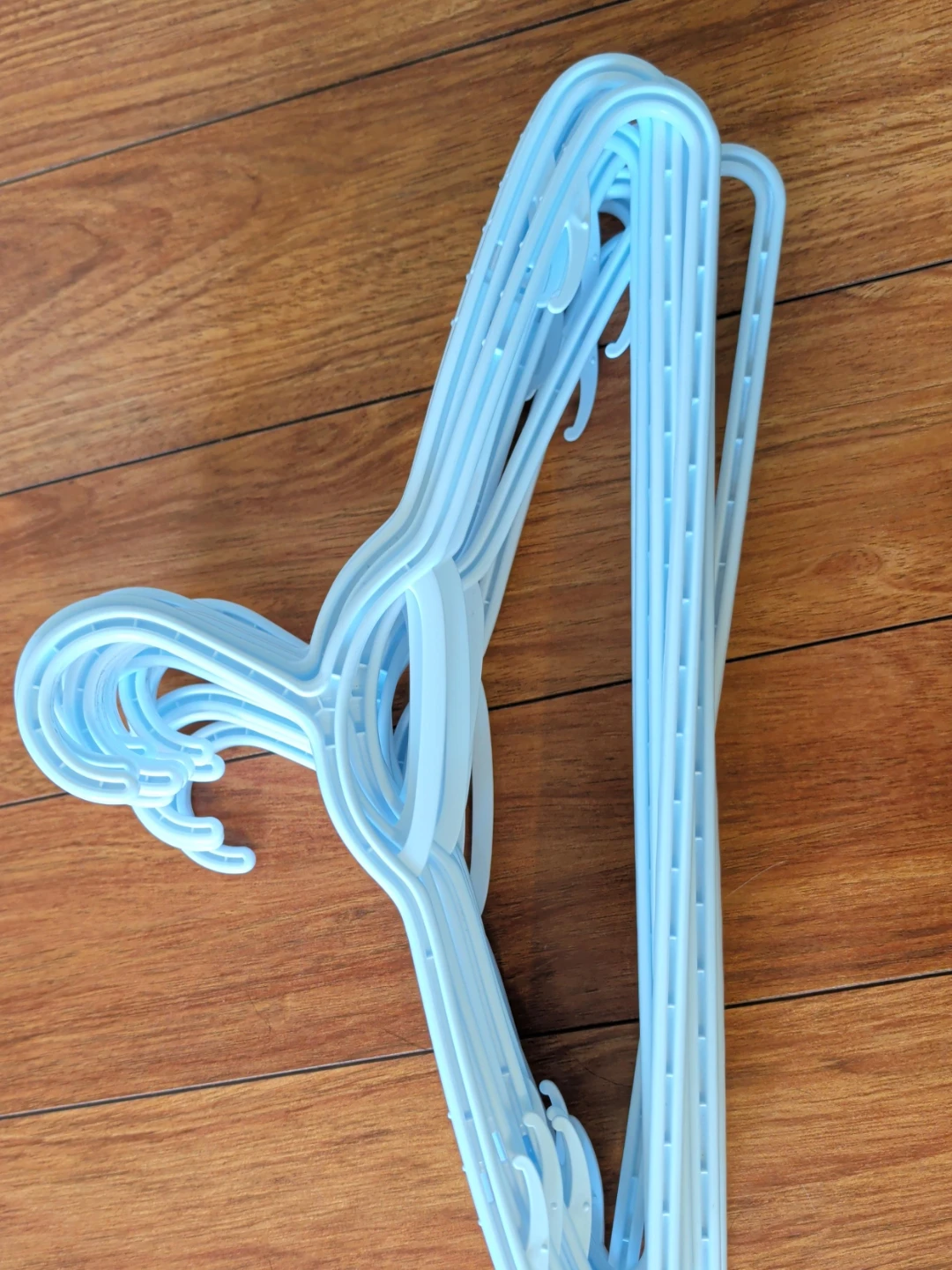 White Plastic Clothes Hangers (Set of 10)