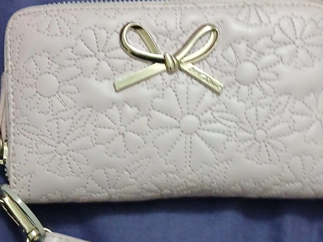 Pale Pink Quilted Daisy Wallet with Bow Accent