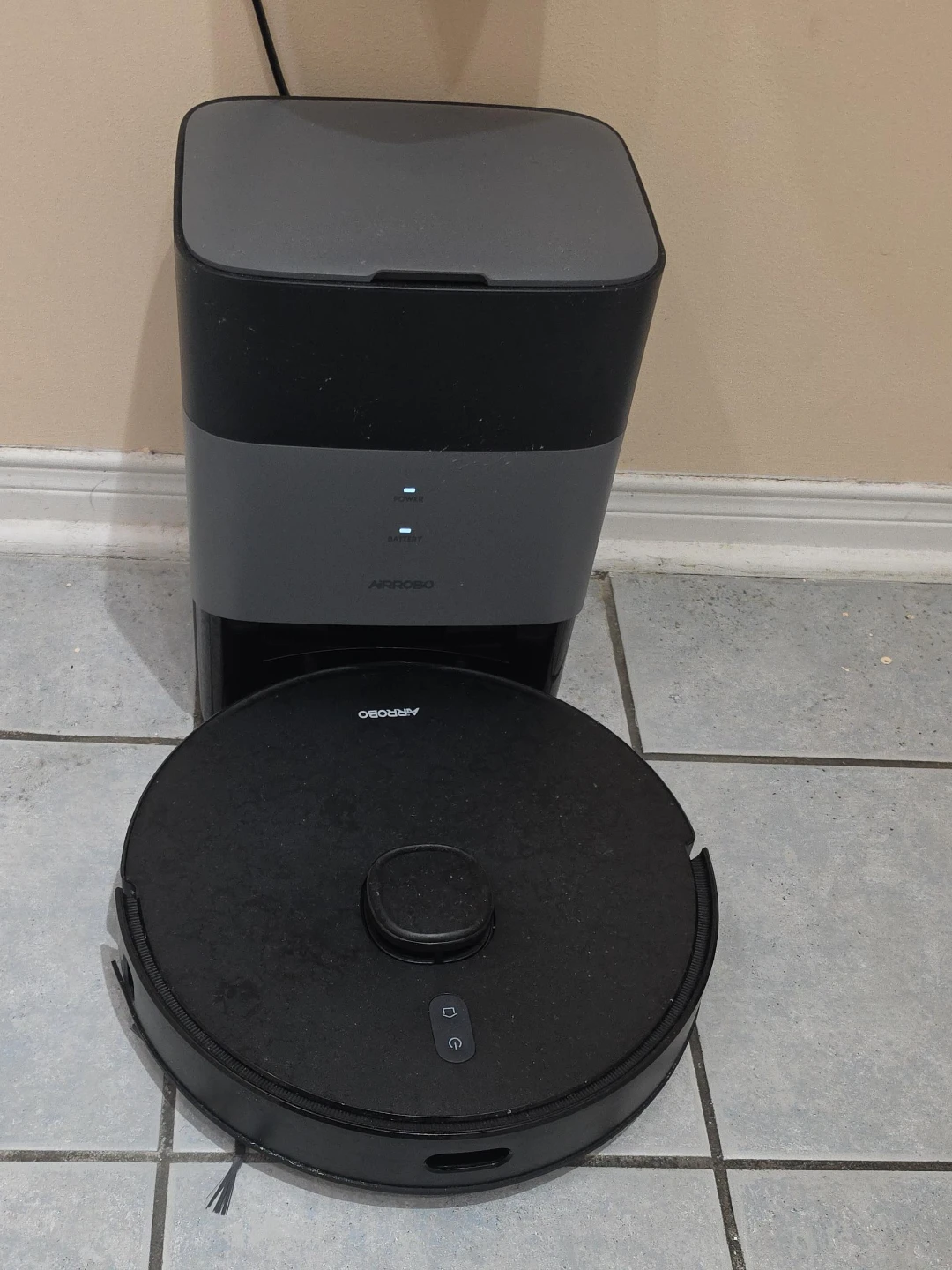 AIRROBO Robot Vacuum and Mop with Auto-Empty Dock