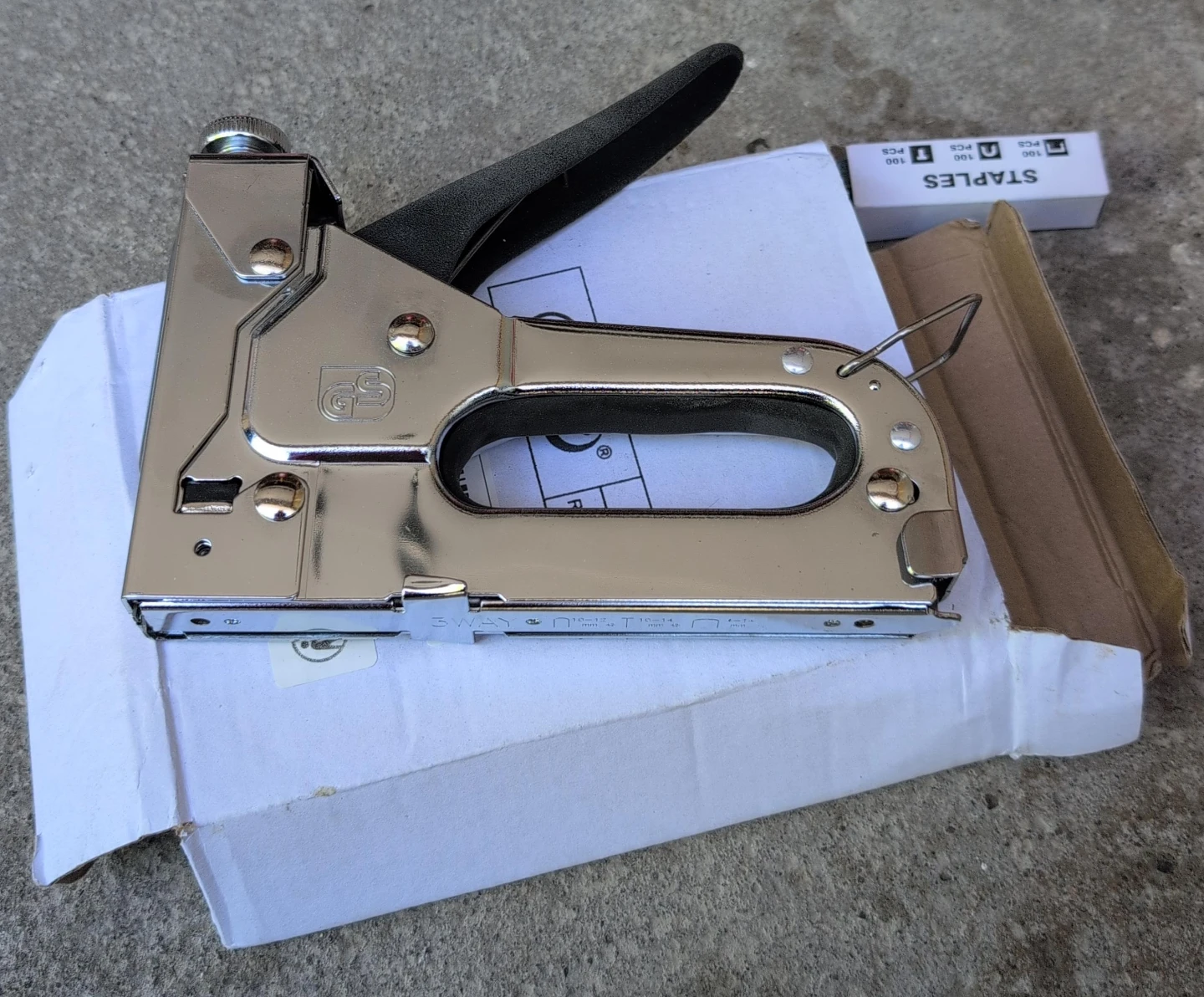 3-Way Staple Gun with Staples