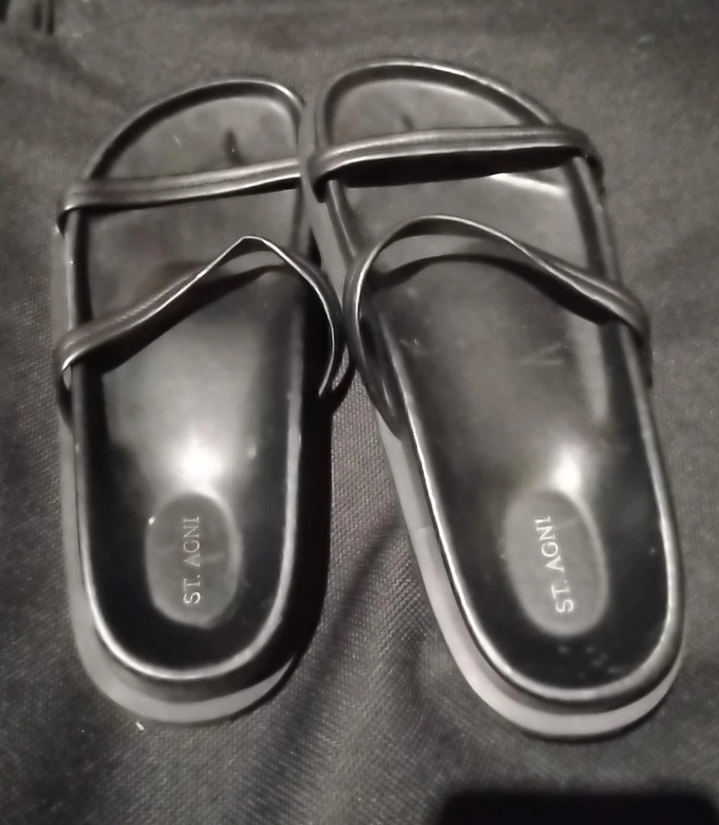 ST. AGNI Black Slip-On Sandals
