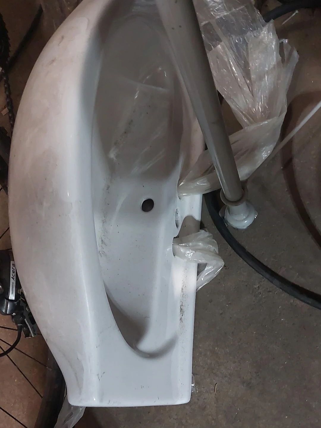 White Ceramic sink