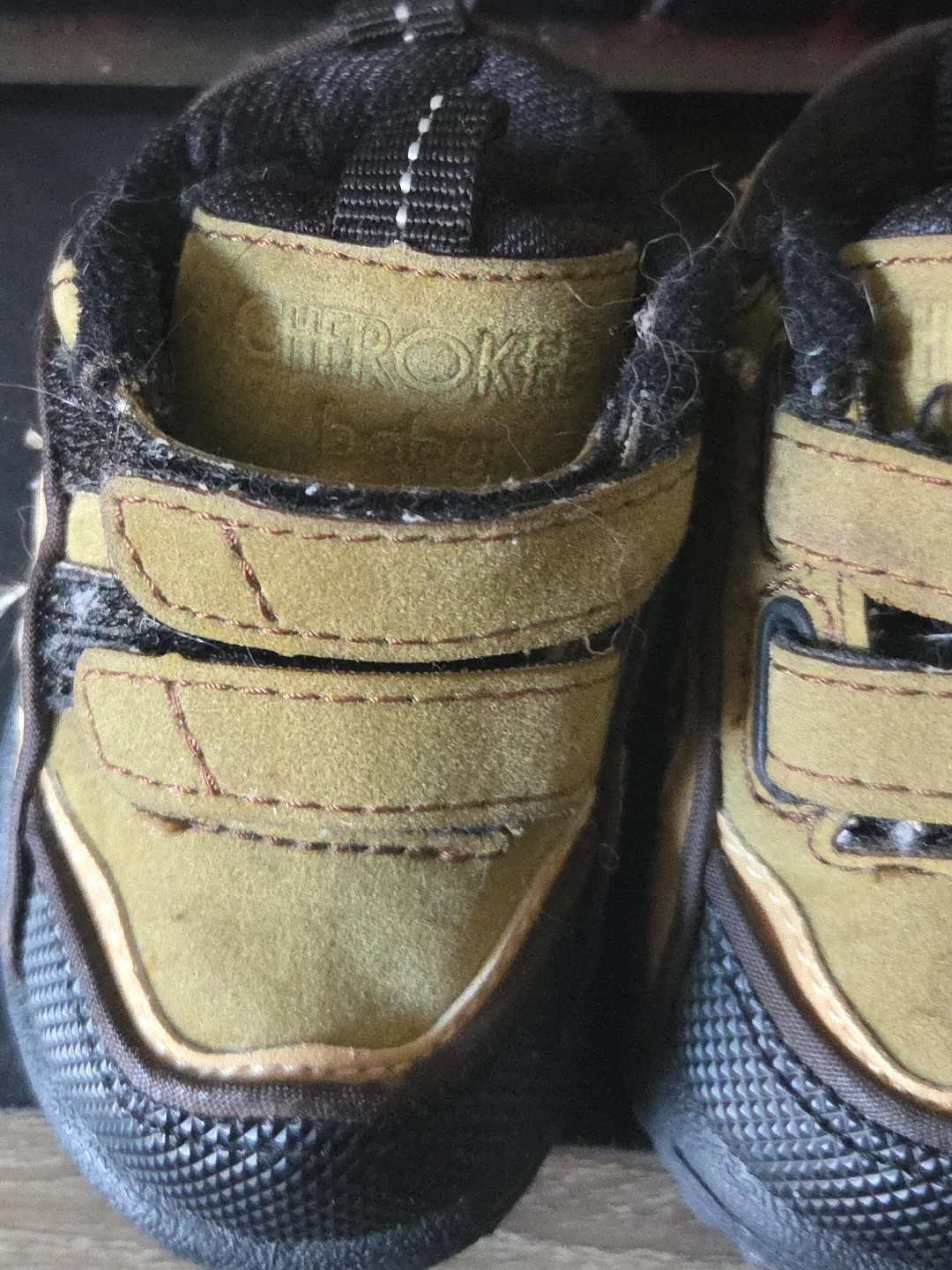 Cherokee Baby Crib Shoes Size 6-9 Months