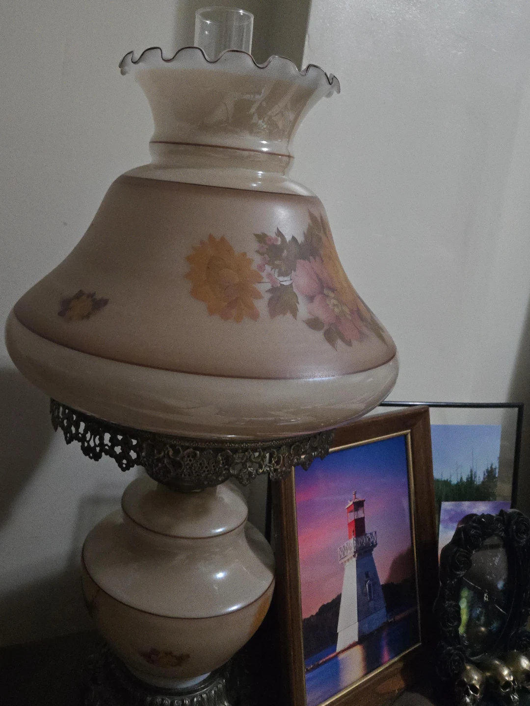 Vintage Floral Table Lamp
