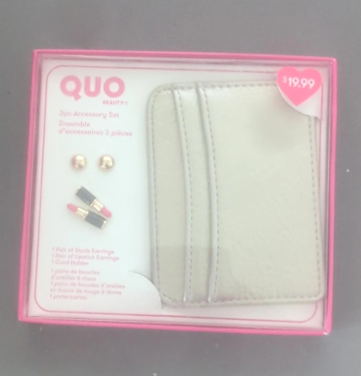 QUO Beauty 3-Piece Accessory Set with Earrings and Card Holder