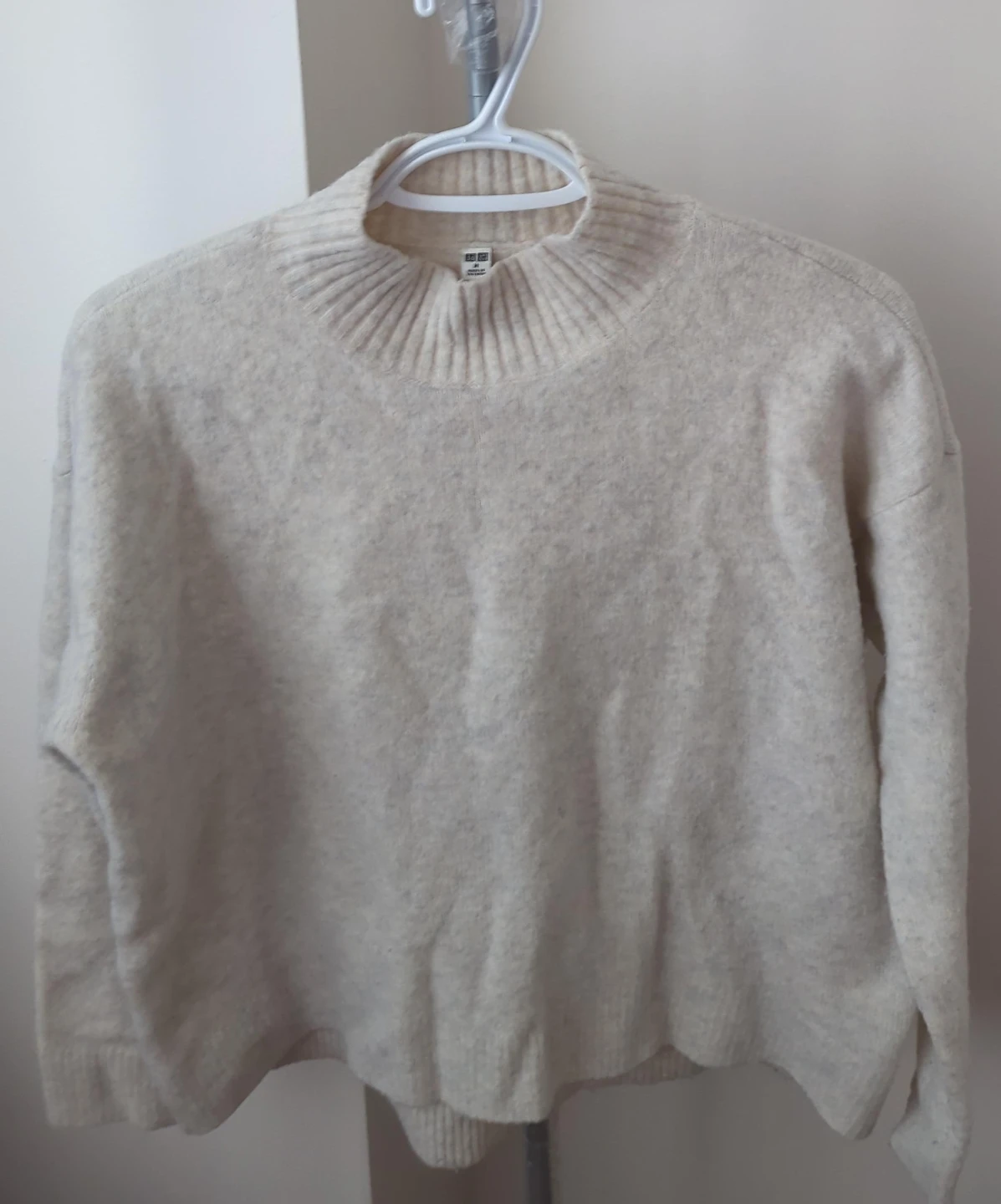 Uniqlo Mock Neck Sweater - light grey