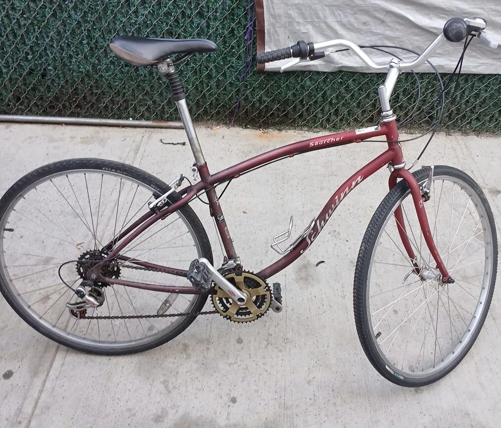 Schwinn Searcher Hybrid Bike