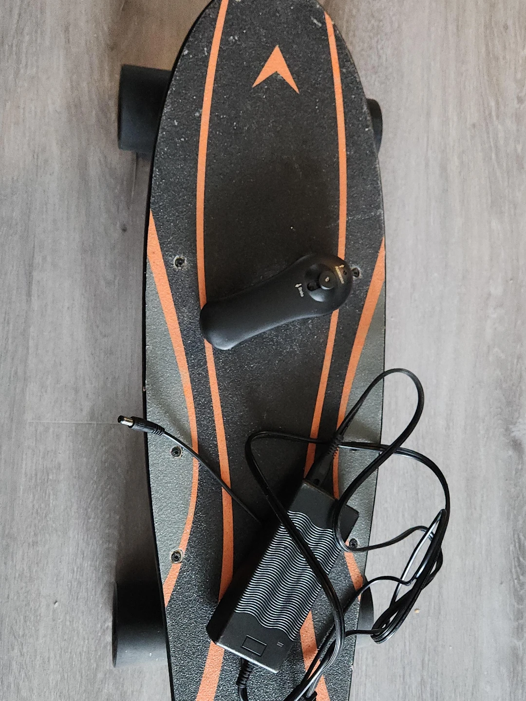Electric Skateboard with Remote and Charger