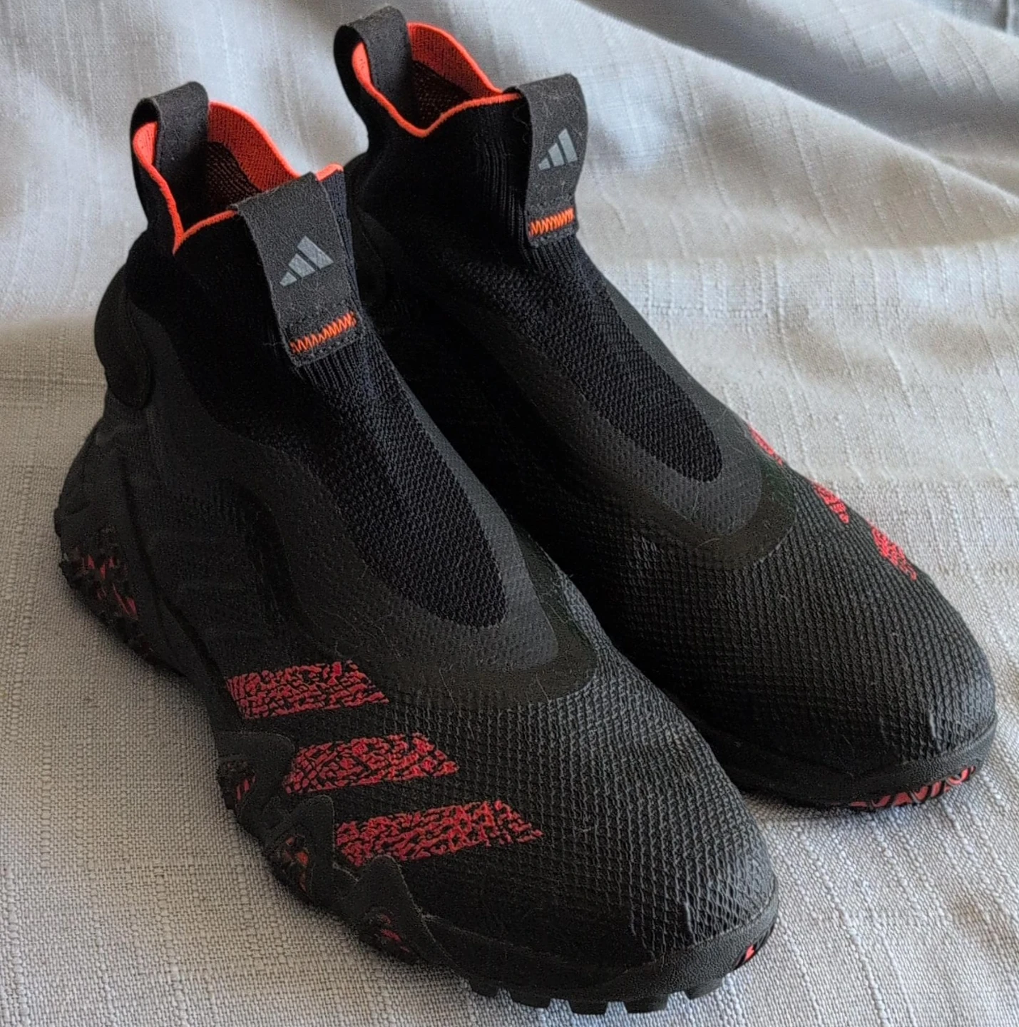 2x Adidas Predator Freak Laceless Black/Orange + Crocs Size 9 - photo 2