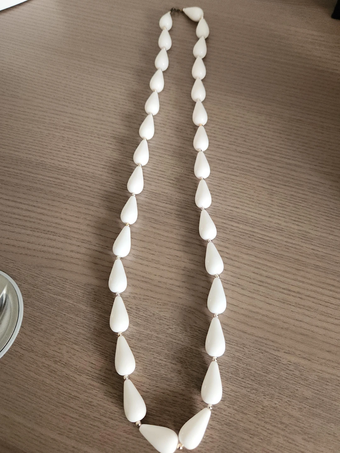 White Teardrop Bead Necklace
