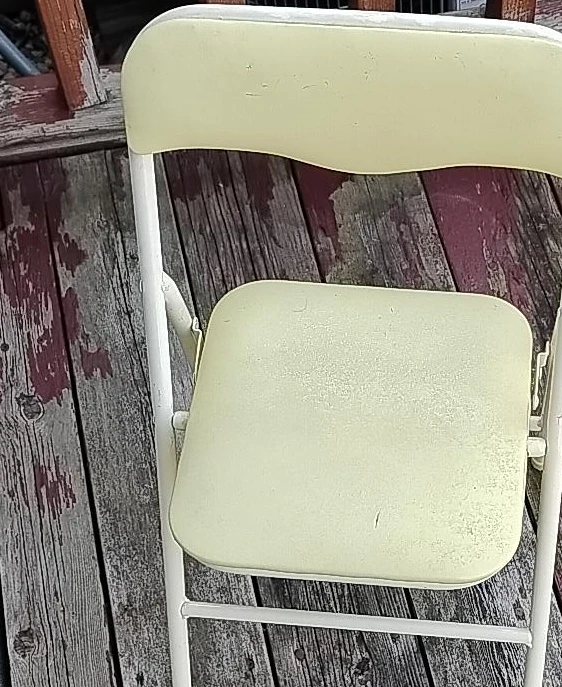 Pale Yellow Folding Chair-kids