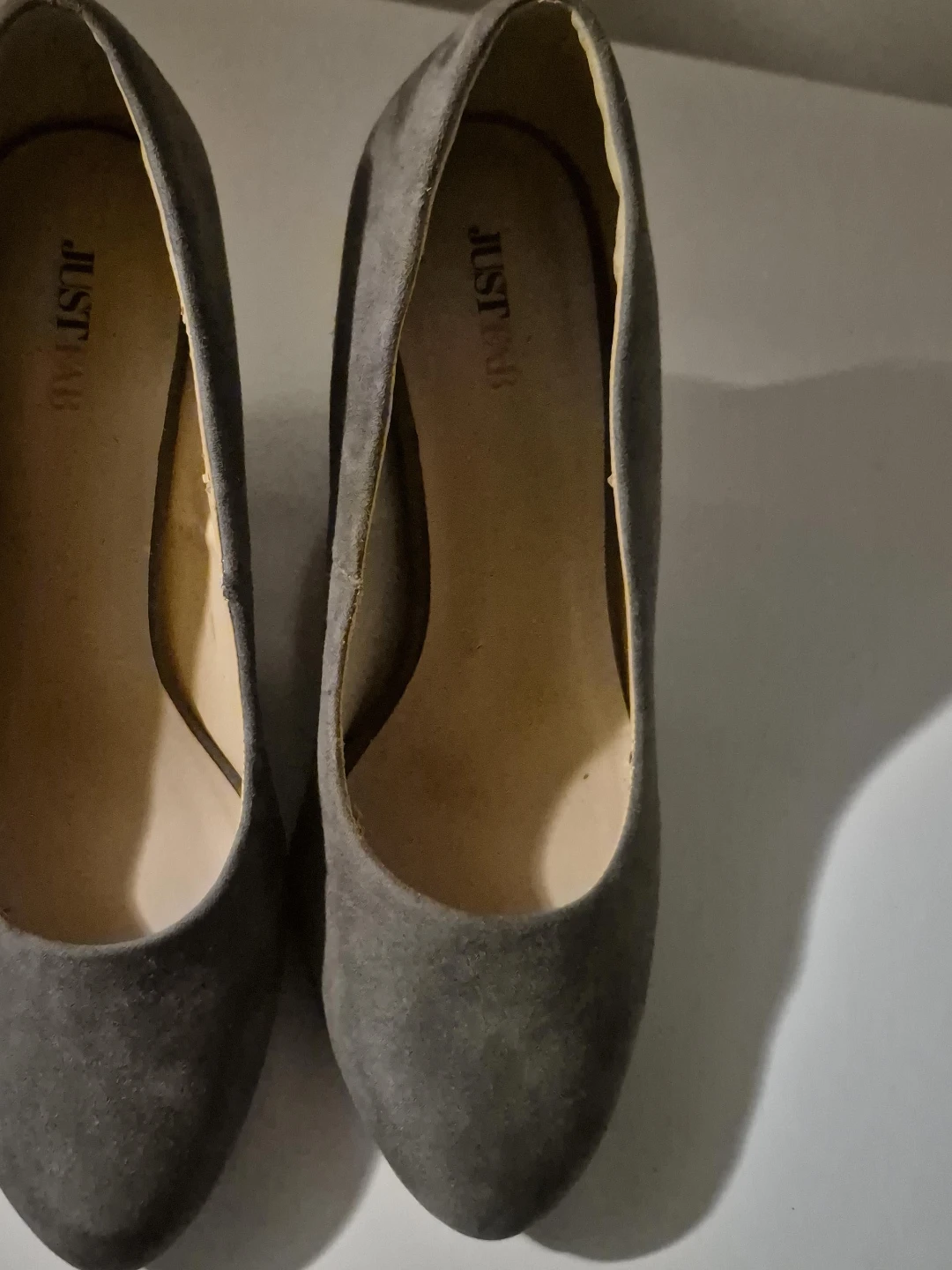 JUSTFAB Grey Suede Wedge Heels - photo 2
