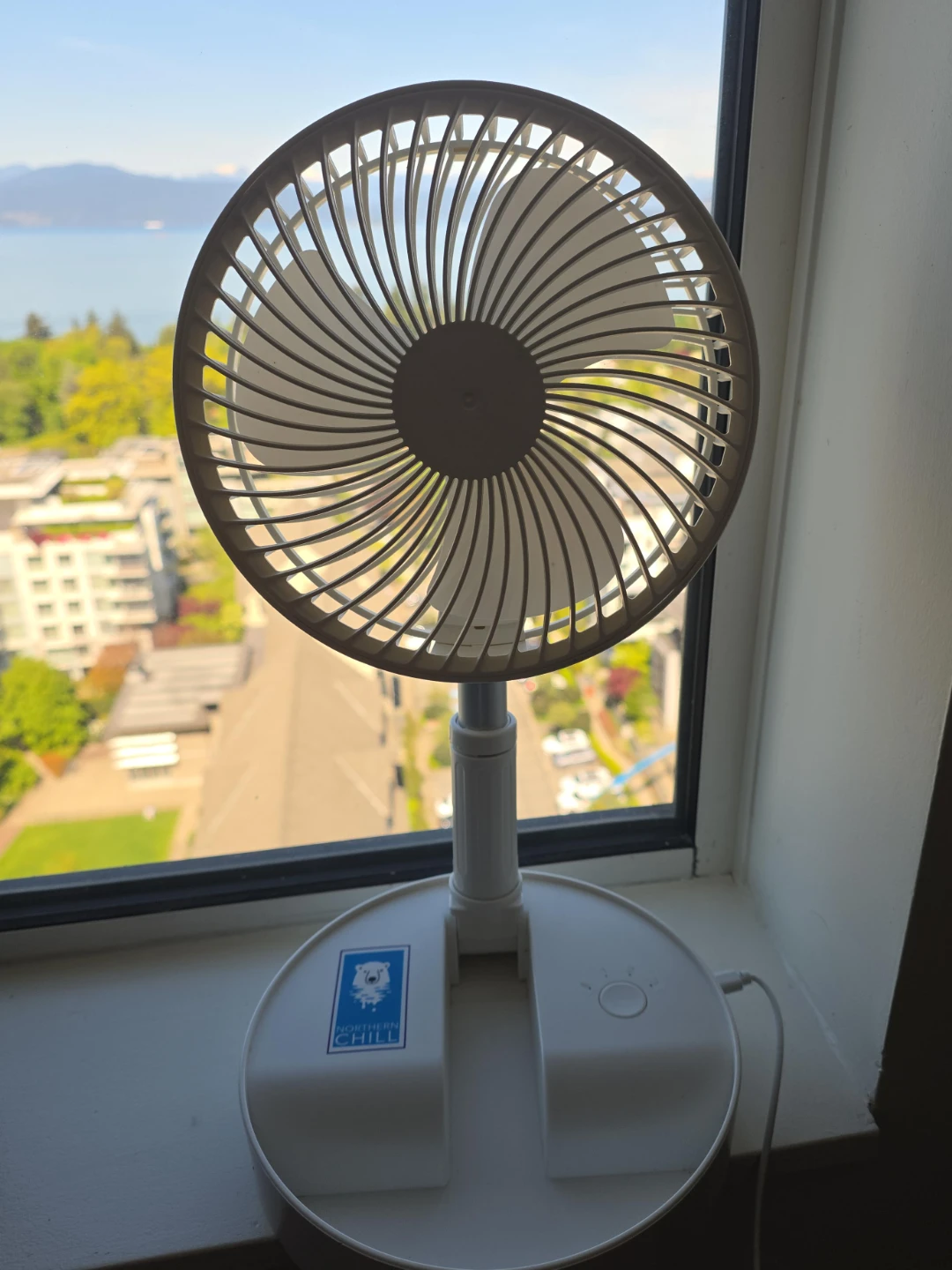 Northern Chill White Portable Fan