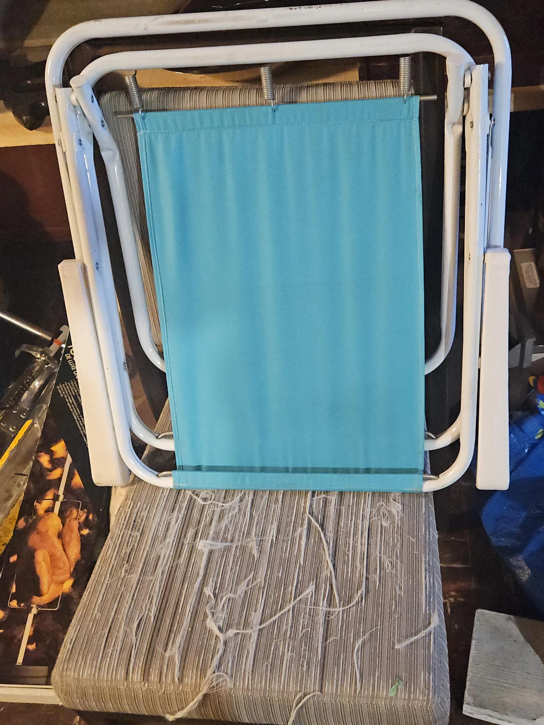 Folding Beach Chair with Blue Fabric