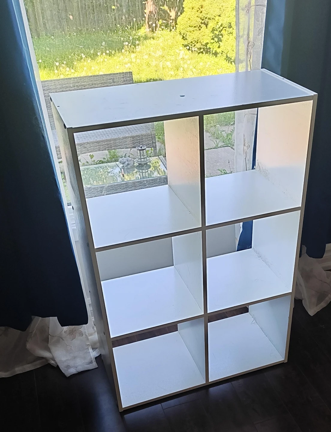 White 6-Cube Storage Shelf