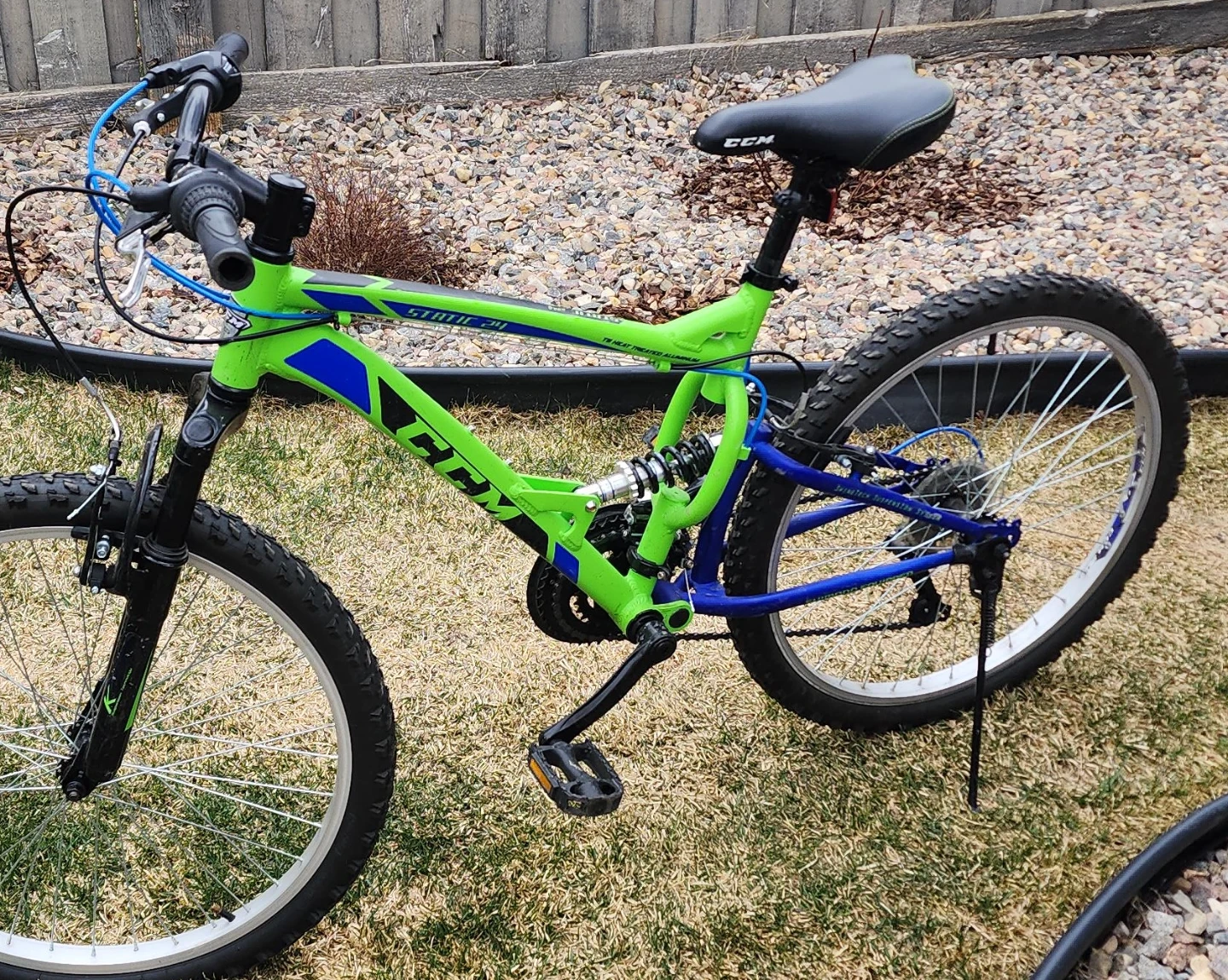 CCM "Stage 20" Mountain Bike - Green and Blue