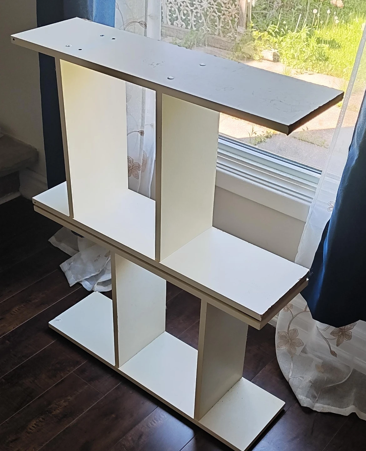 White stackable Shelf Units
