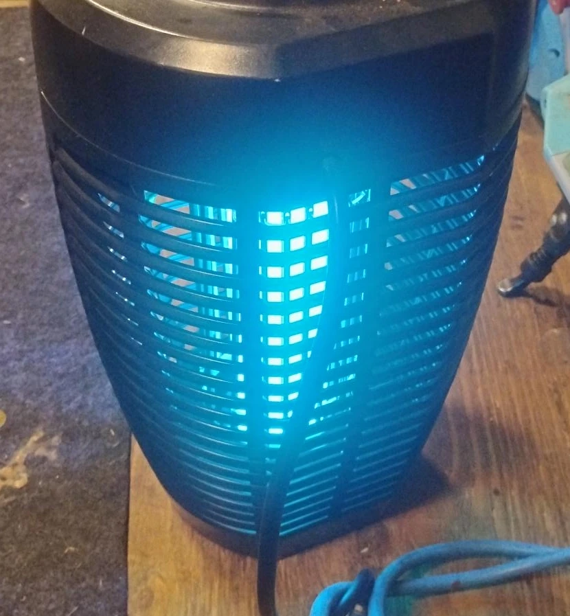 Bug Zapper Lamp