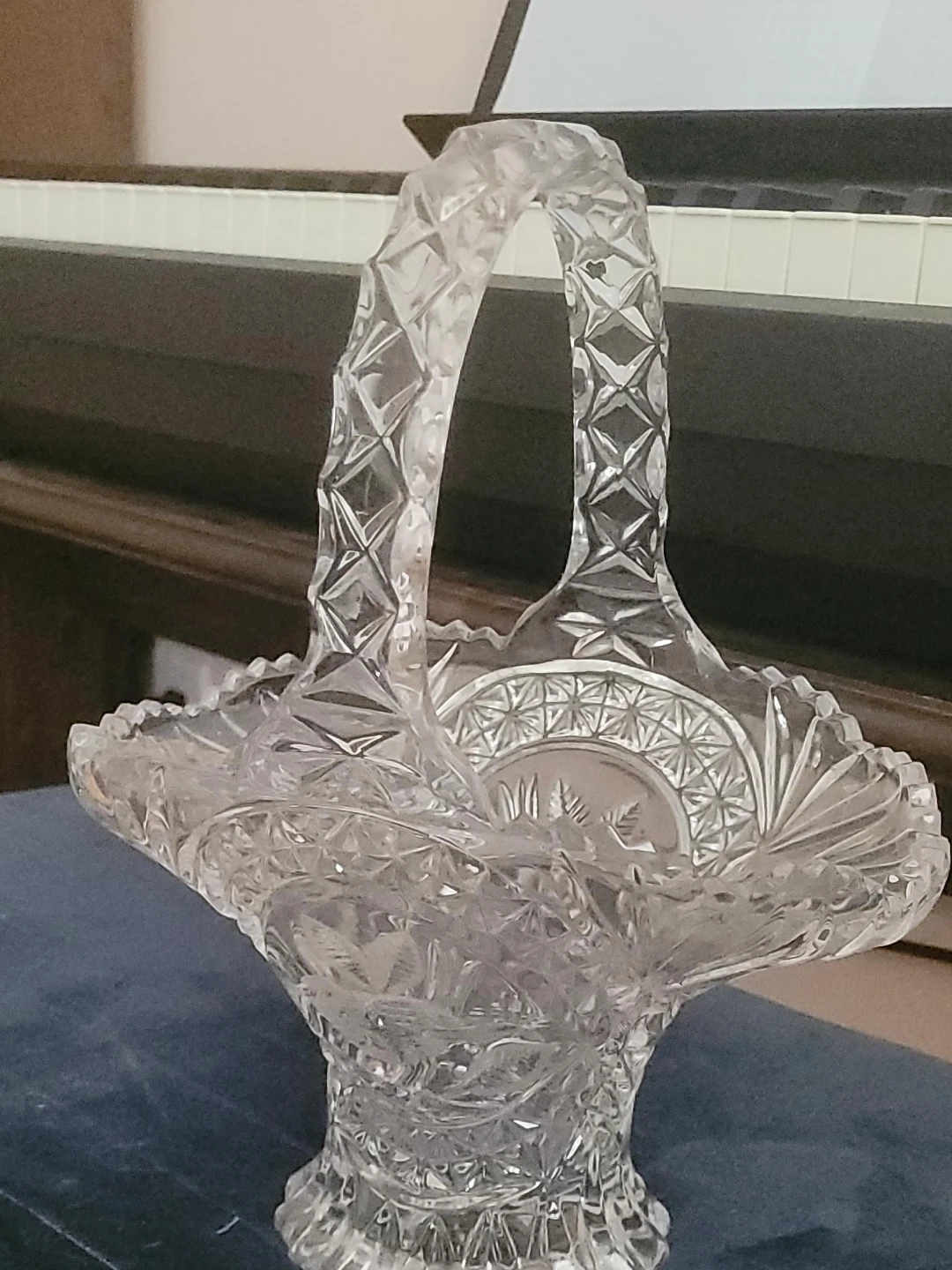 Clear Crystal Glass Decorative Basket