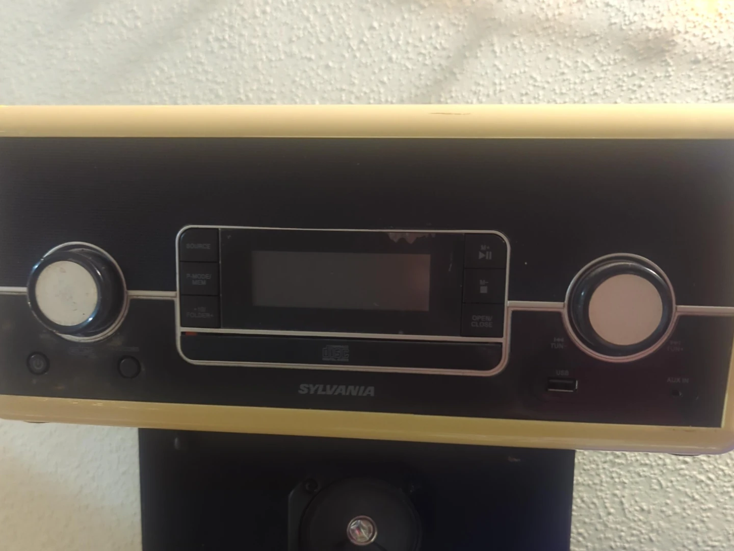 Sylvania CD Stereo System with USB and AUX input