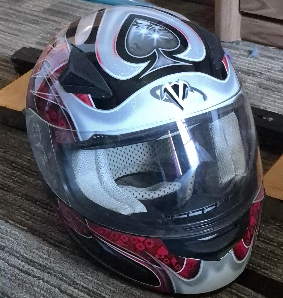 Motorcycle Helmet - Silver, Red, Black with Spade Design