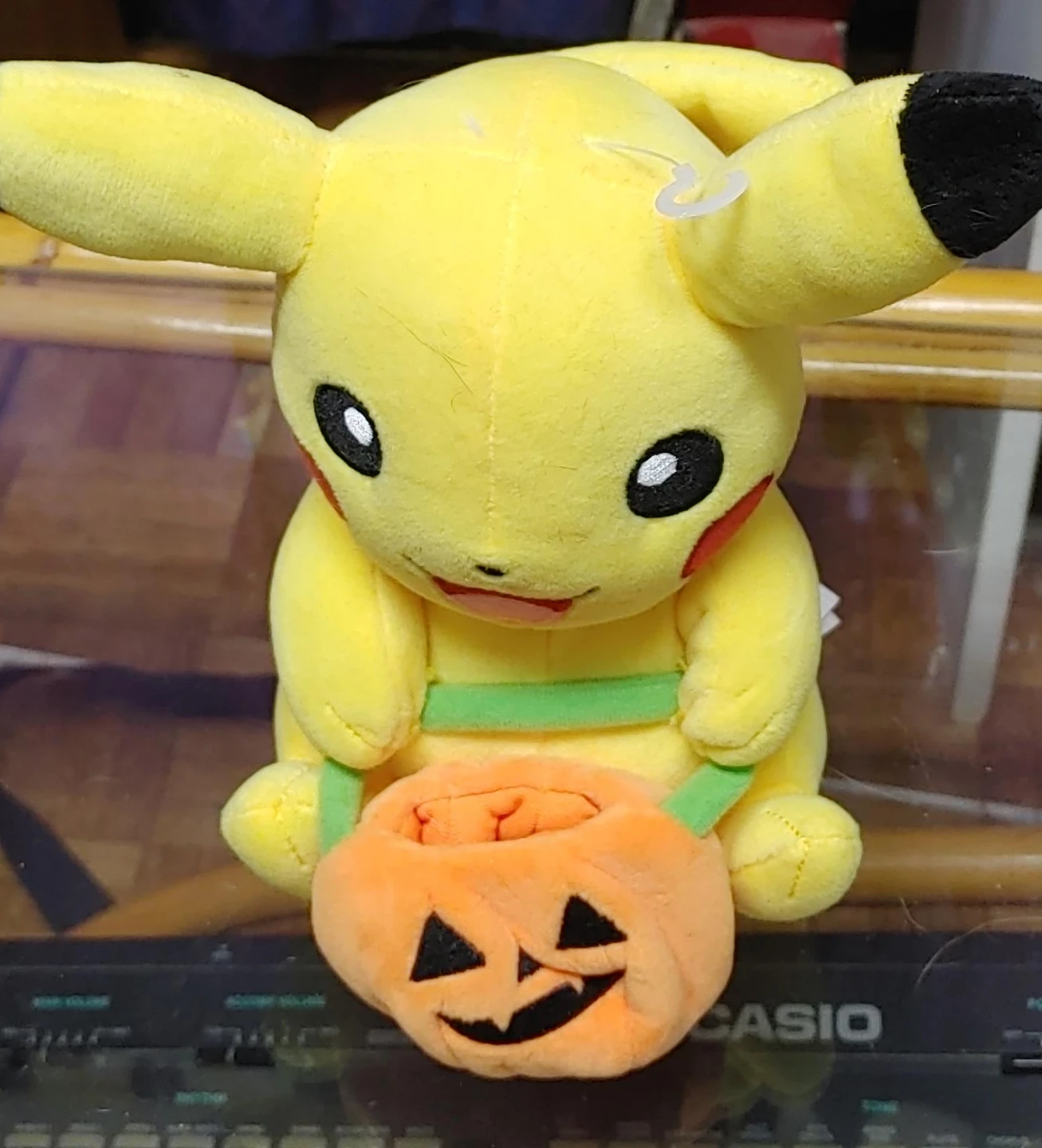 Pokémon Pikachu Halloween Plush Toy with Pumpkin Bucket
