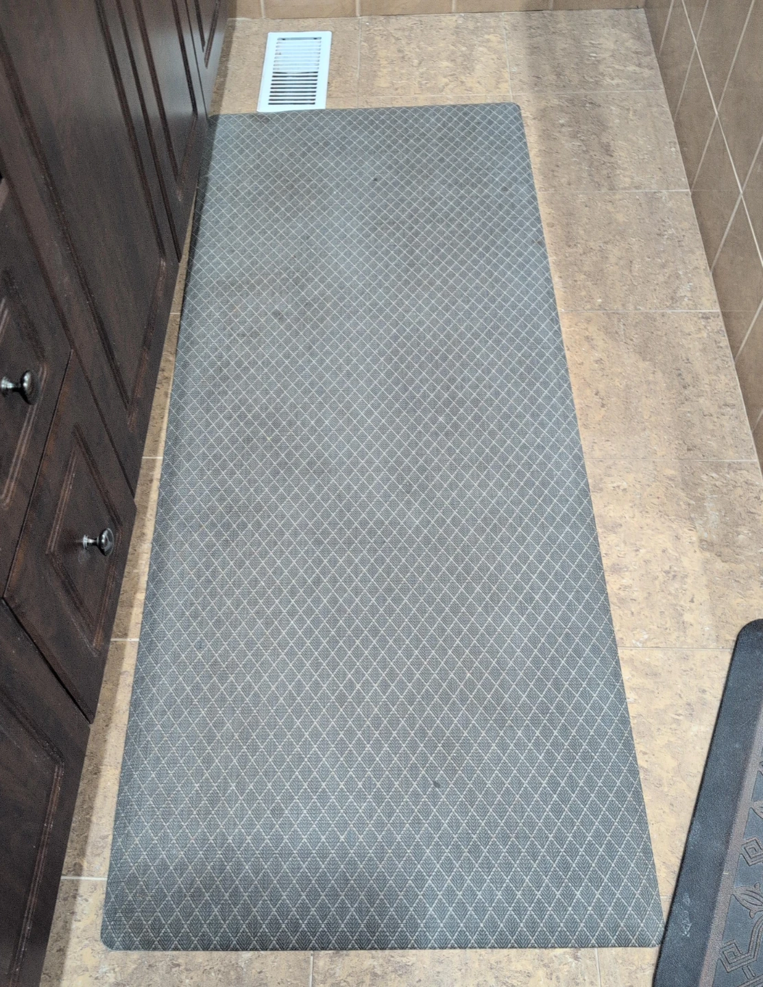 Grey Diamond Pattern Runner Mat