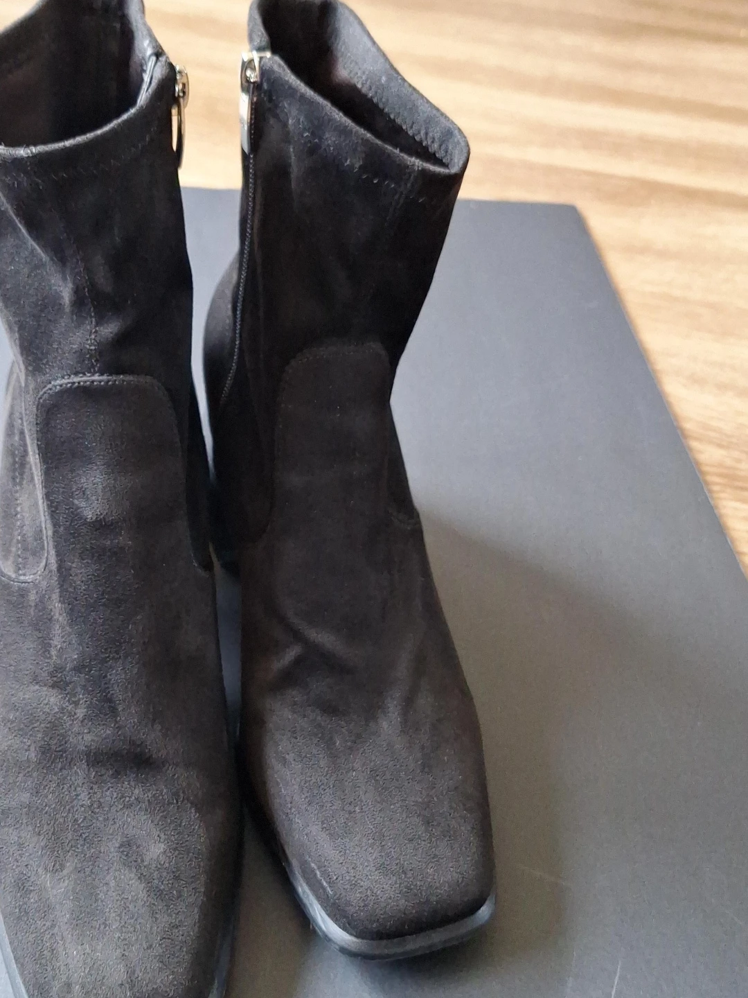 Women's Dark Gray Suede Ankle Boots Size 7