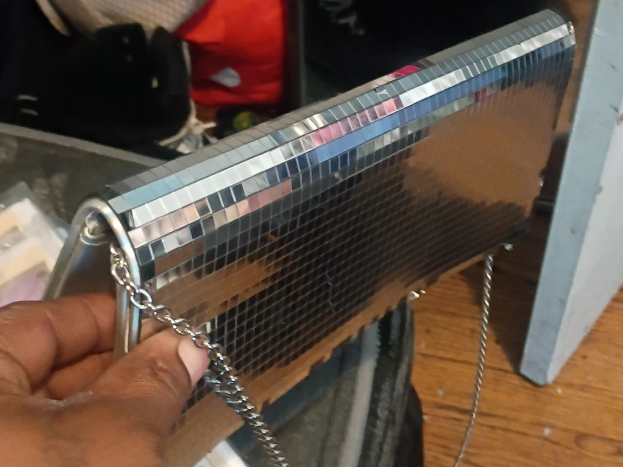 ⚽Silver Mirrored Clutch Purse with Chain Strap