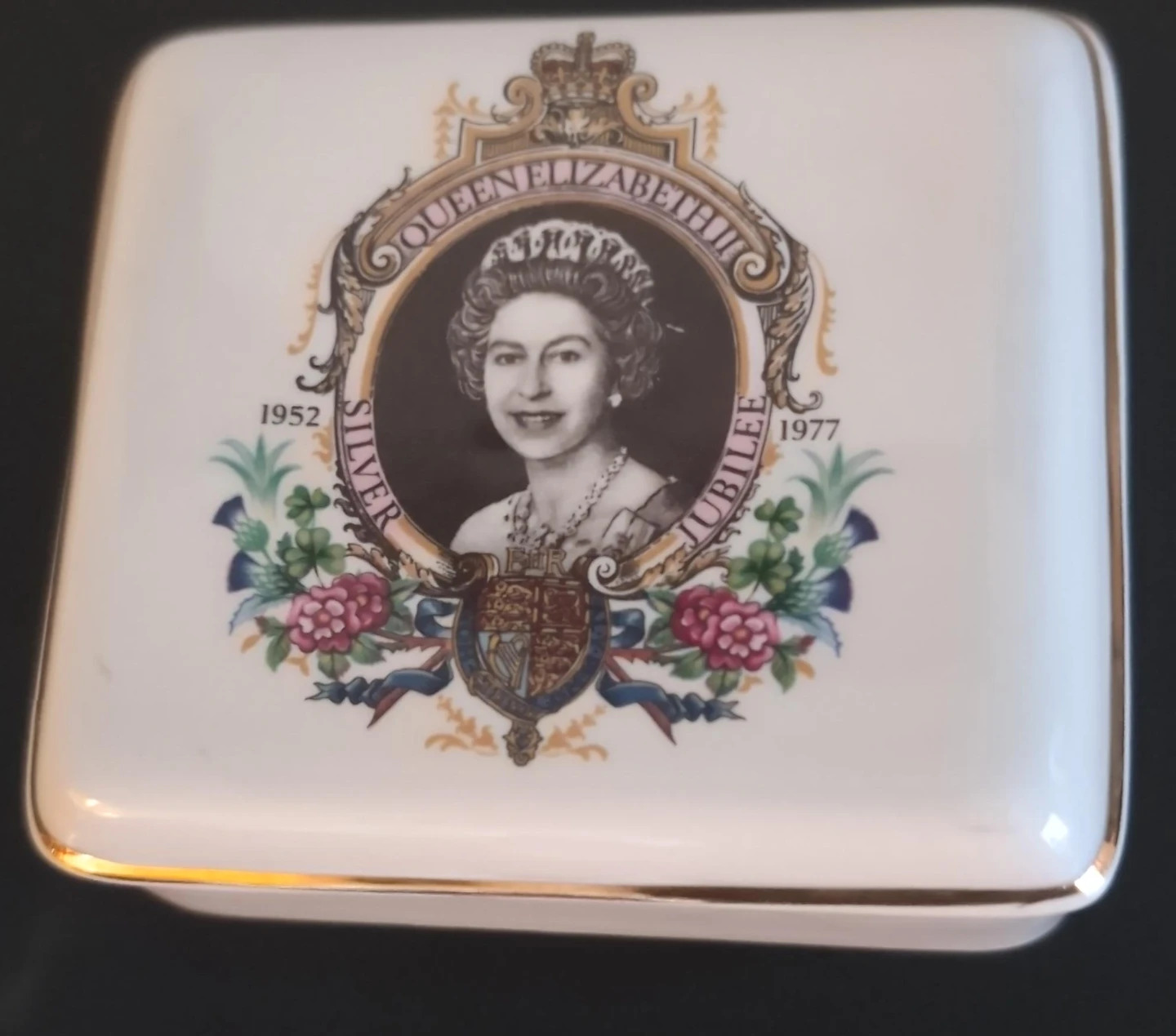 Queen Elizabeth II Silver Jubilee 1952-1977 Trinket Box