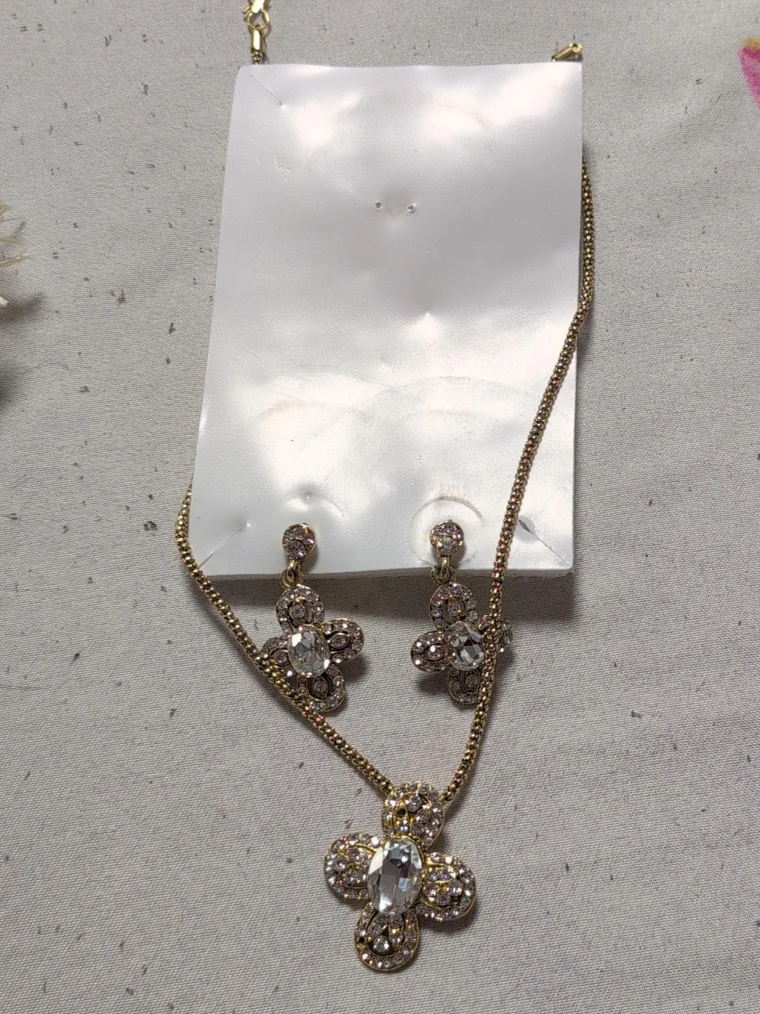 Gold Tone Rhinestone Flower Necklace and Earrings Set