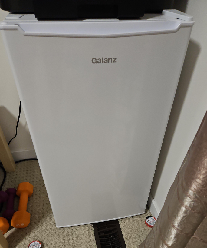 Galanz White Mini Fridge