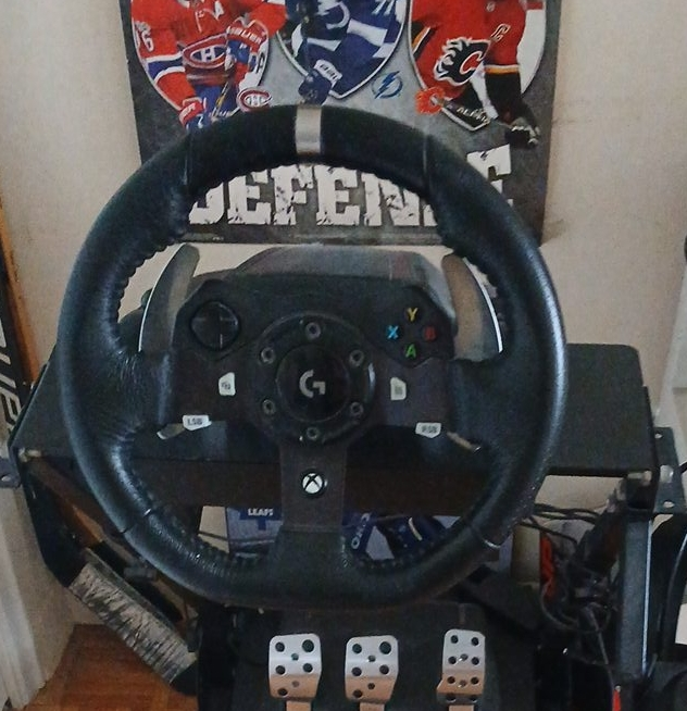 Logitech G G923 Racing Wheel and Pedals