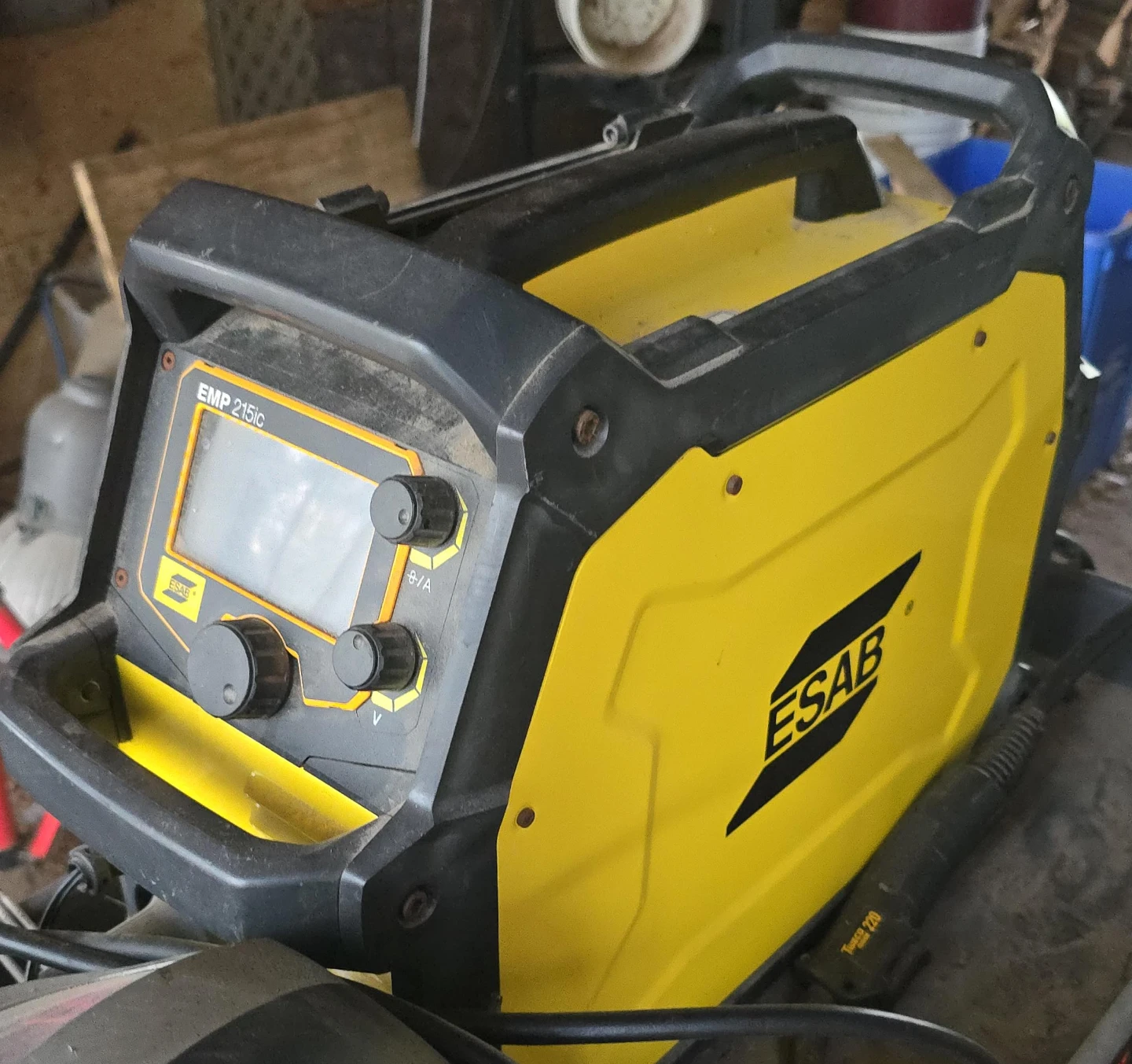 ESAB EMP 215ic Welder