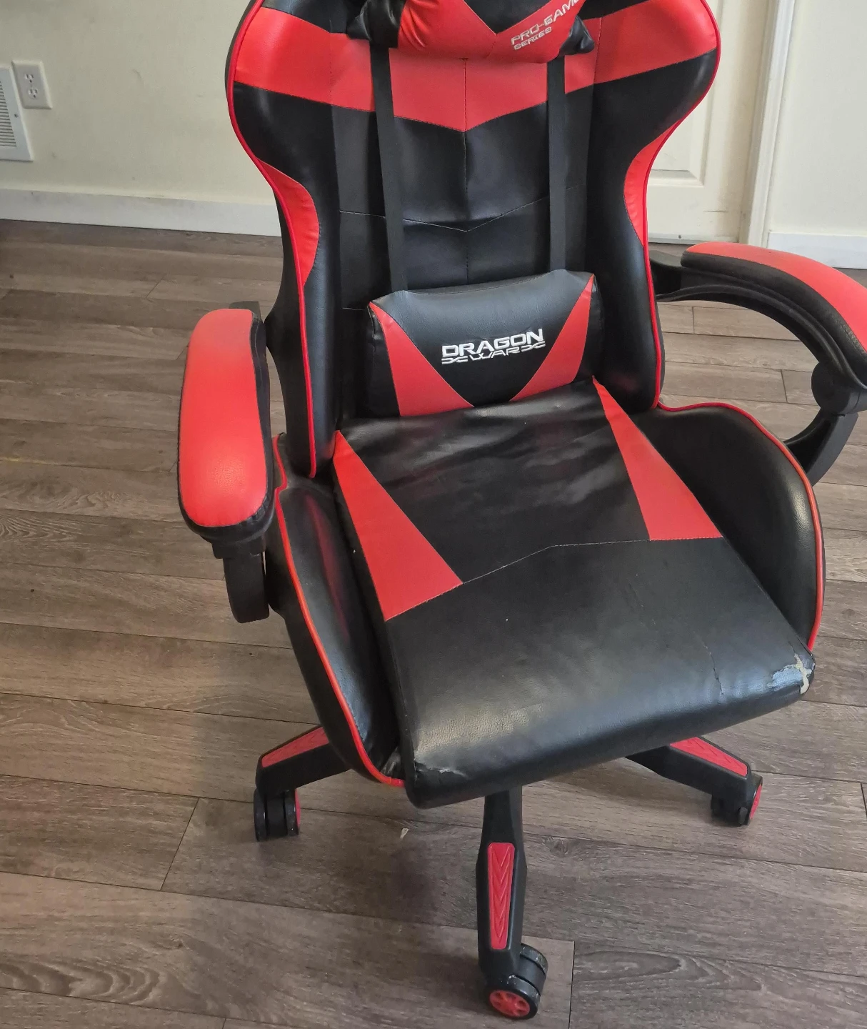 Dragon WARRIOR Pro Gaming Chair - Red/Black