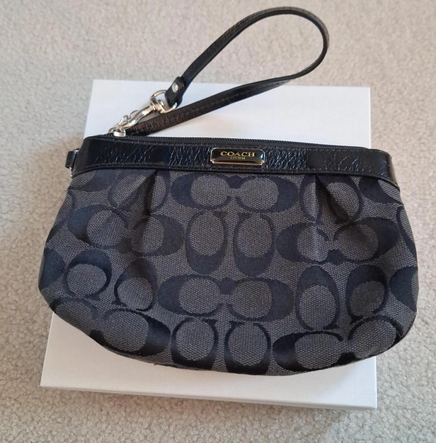 Coach Wristlet Signature Canvas