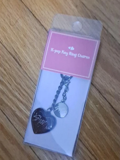 Stray Kids K-pop Heart Charm Keychain