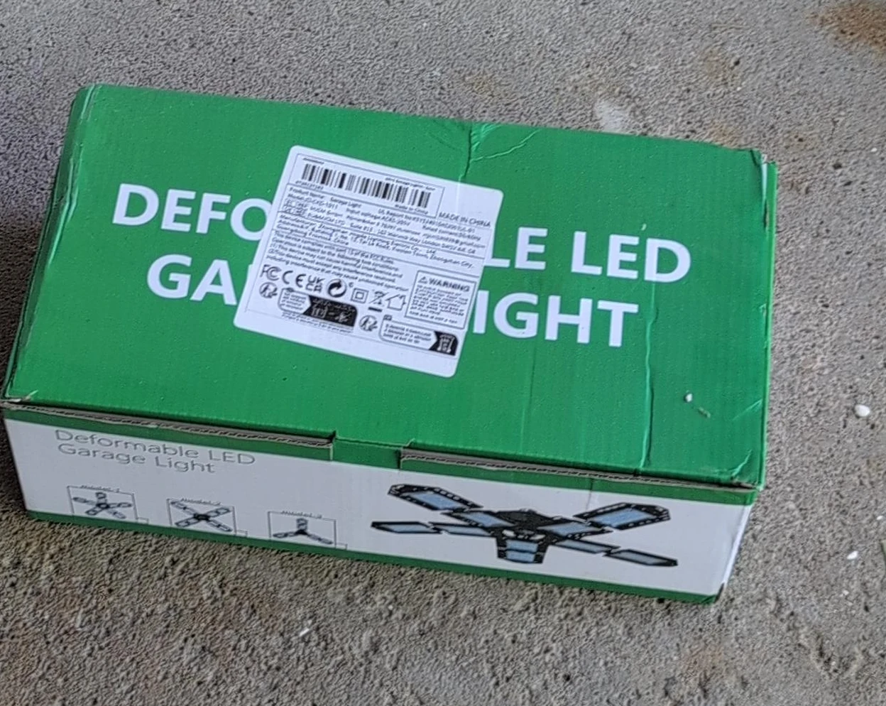 Deformable LED Garage Light