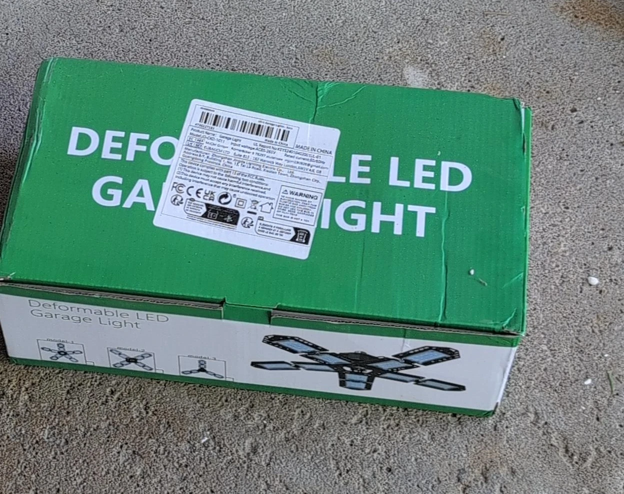 Deformable LED Garage Light