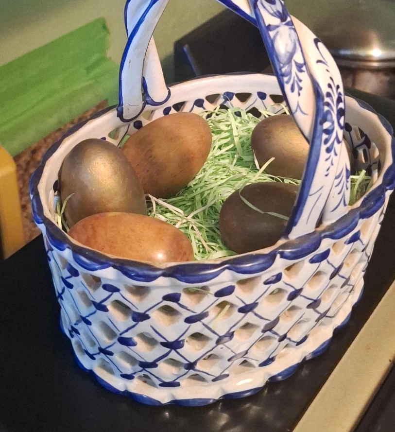 Decorative Ceramic Easter Basket with Eggs