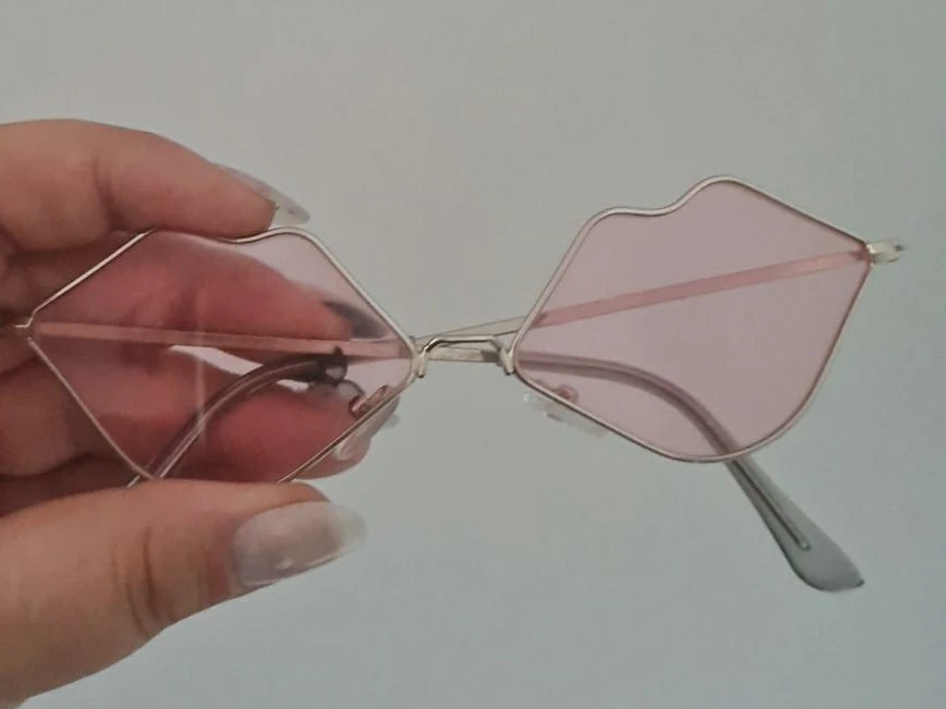 Lip Shaped Pink Sunglasses