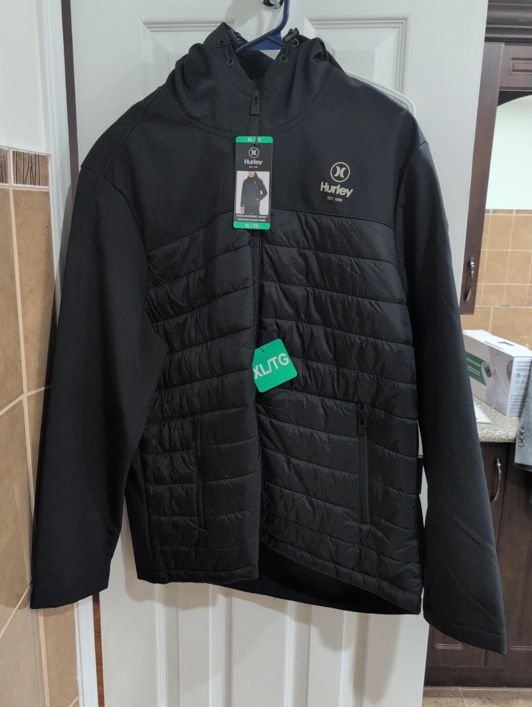 Hurley Black Puffer Jacket XL/TG