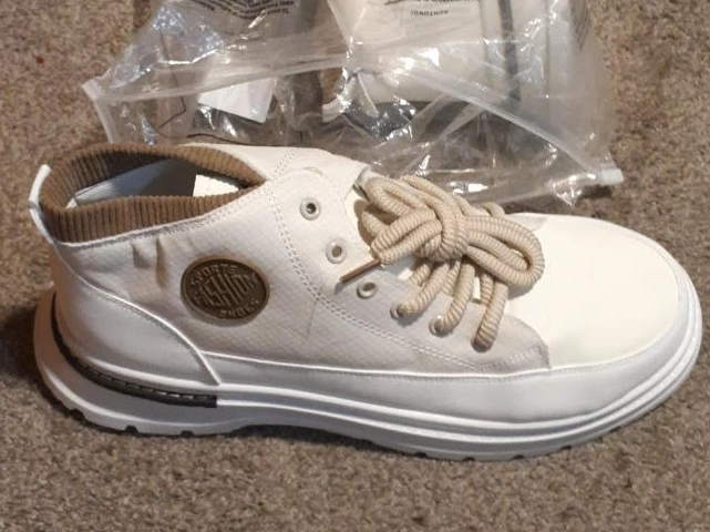 White Fashion Sneakers