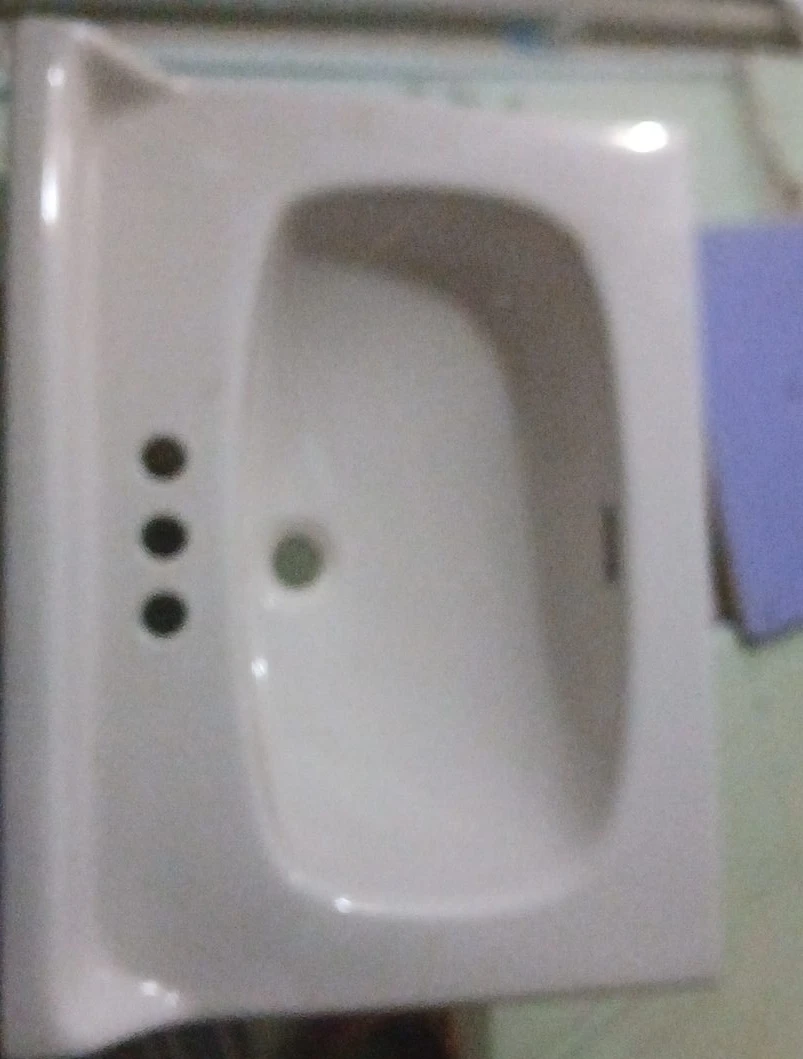 White Wall-Mounted Sink