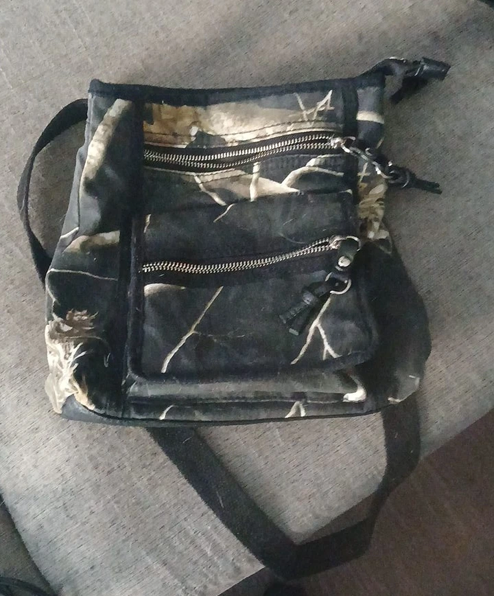 Real Tree Camouflage Crossbody Bag